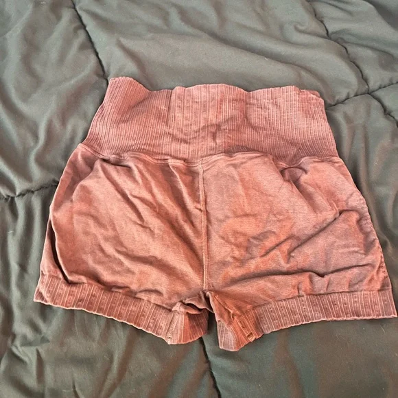 FREE PEOPLE Good Karma Running Shorts in brown M/L - Picture 2 of 3